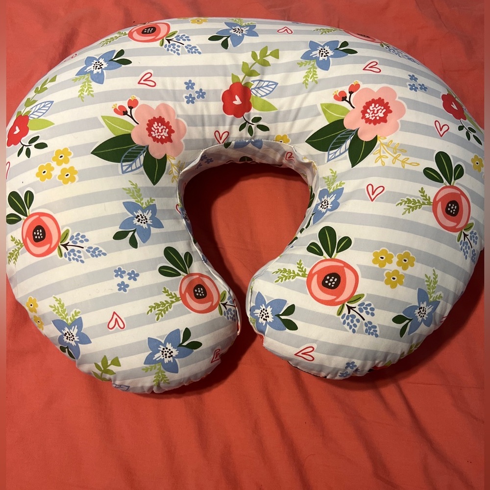 Nursing pillow